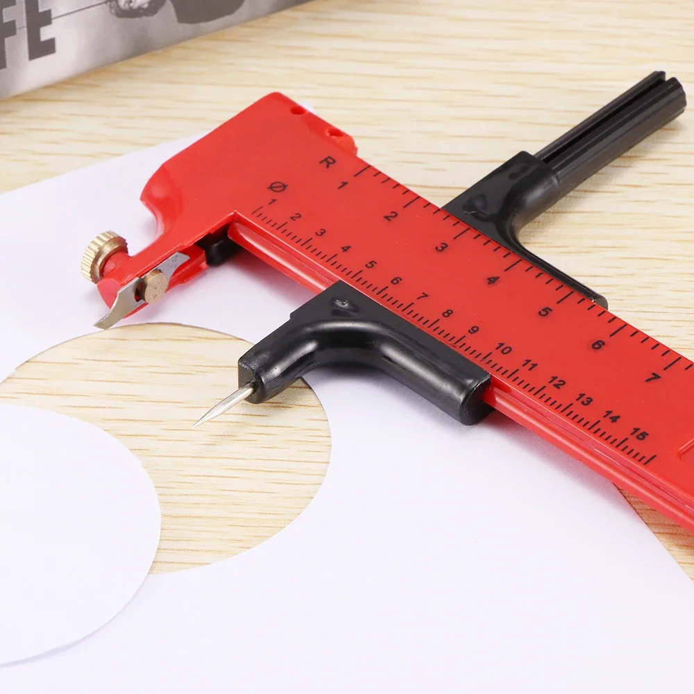 Art Craft Cardboard - Boussole rotative coupe-cercle papier carton caoutchouc